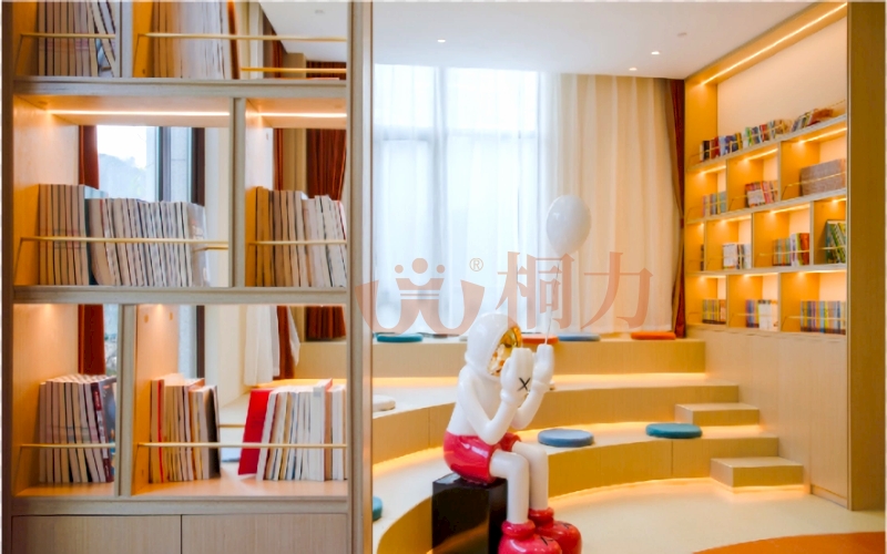 阅览室.jpg